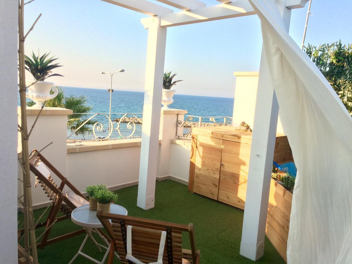 Dimore Di Mare San Pietro Vernotico Exterior photo